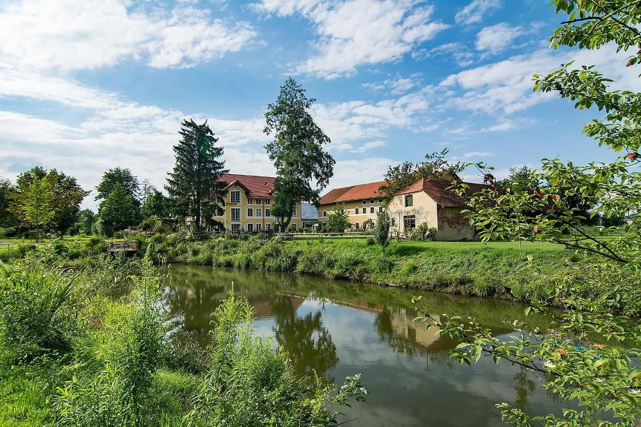 Landgut Zur Muehle Aparthotel Dorfen
